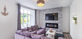 Driftwood Cottage, Luxury character cottage in The English Riviera, close to the picturesque precinct of St Marychurch, a short walk to the stunning beaches of Babbacombe and Oddicombe!